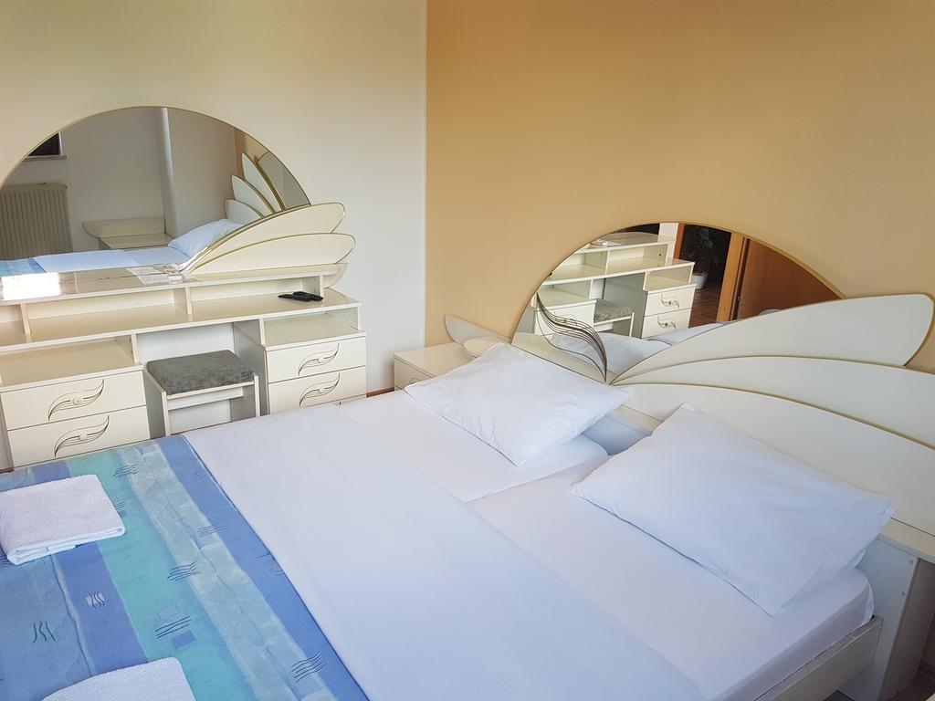 Rooms Hunter Malinska Esterno foto