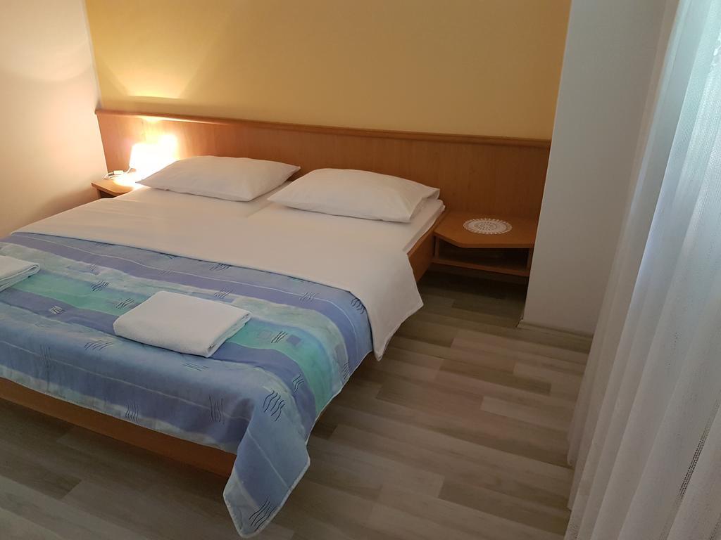 Rooms Hunter Malinska Esterno foto